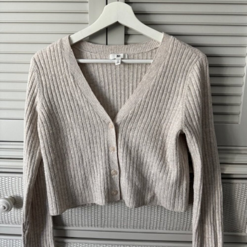 BP Cream Cardigan Size M